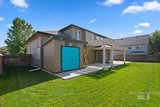 2083 S Trapper Cove Ave, Boise, ID 83709