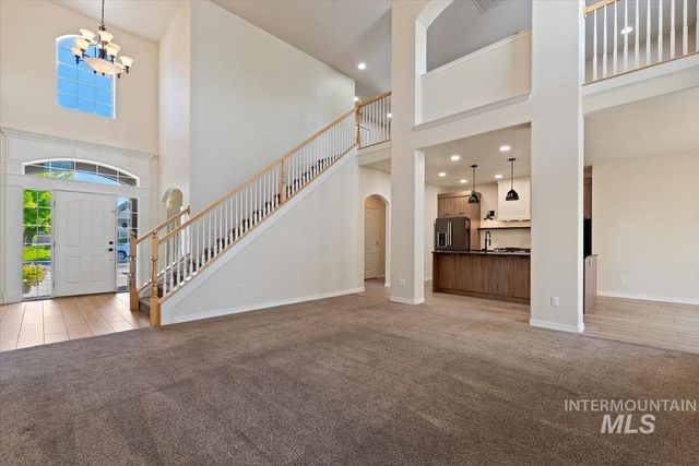 2083 S Trapper Cove Ave, Boise, ID 83709