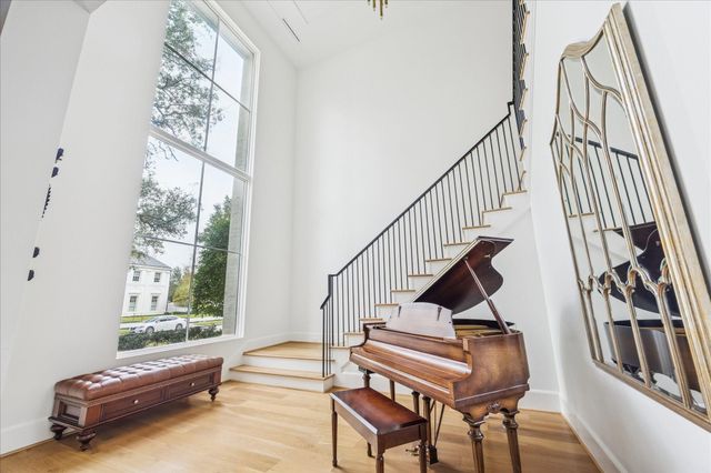 3609 Meadow Lake Lane, Houston, TX 77027