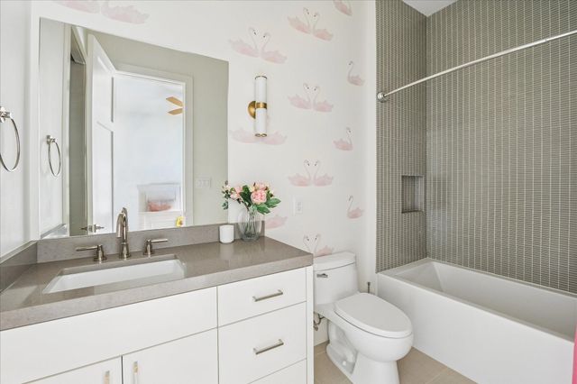 3609 Meadow Lake Lane, Houston, TX 77027