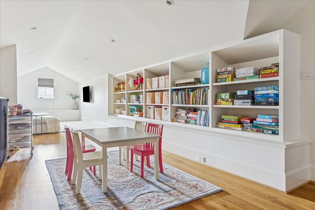 3609 Meadow Lake Lane, Houston, TX 77027