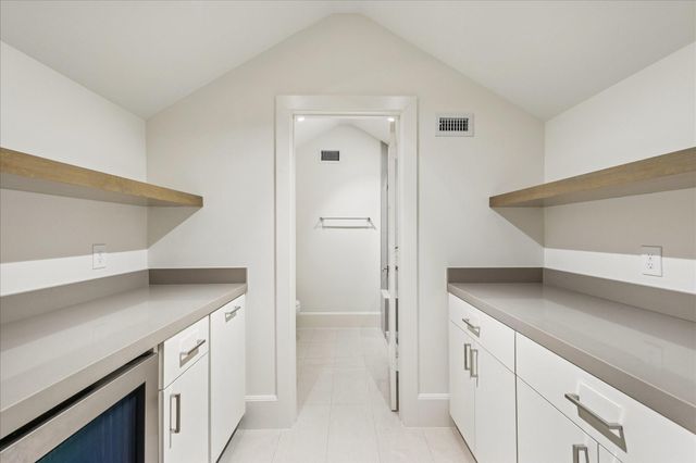 3609 Meadow Lake Lane, Houston, TX 77027