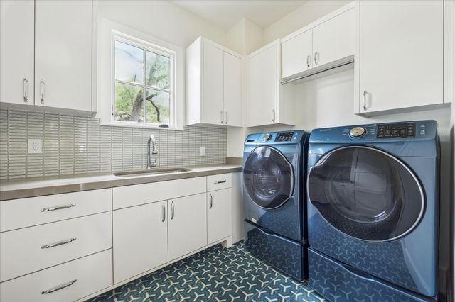 3609 Meadow Lake Lane, Houston, TX 77027