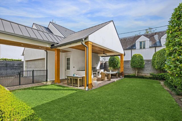 3609 Meadow Lake Lane, Houston, TX 77027