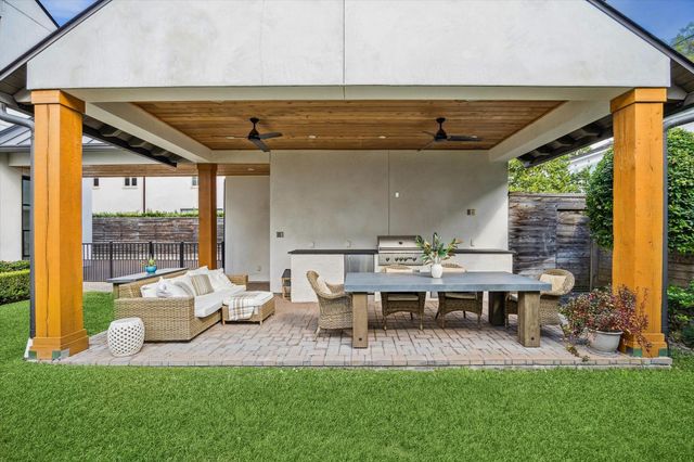 3609 Meadow Lake Lane, Houston, TX 77027