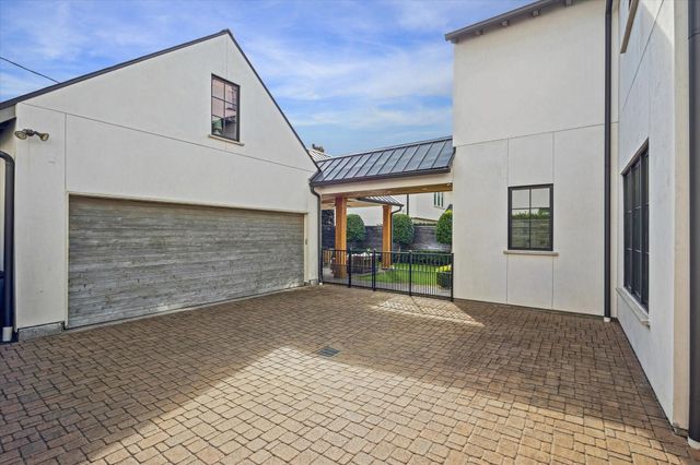 3609 Meadow Lake Lane, Houston, TX 77027