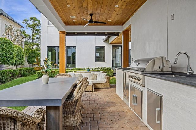 3609 Meadow Lake Lane, Houston, TX 77027