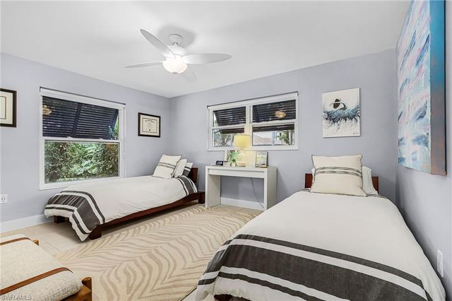 1390 Mandarin RD, Naples, FL 34102