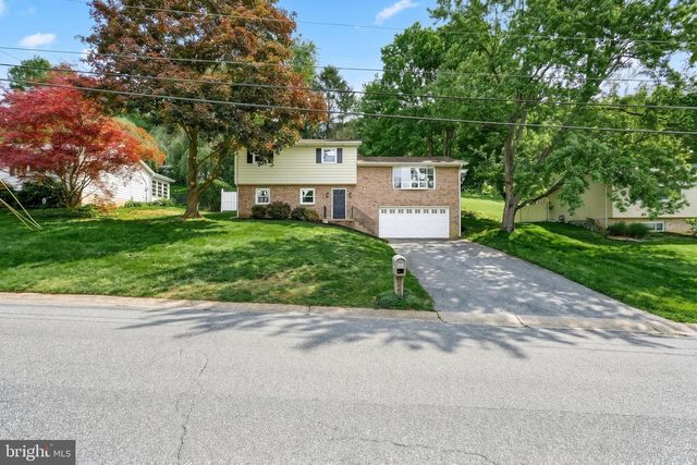 362 ALLEGHENY DR, York, PA 17402