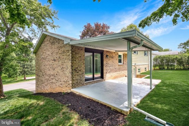 362 ALLEGHENY DR, York, PA 17402