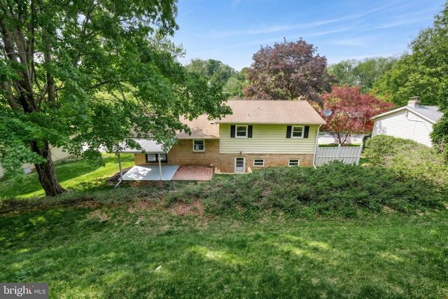 362 ALLEGHENY DR, York, PA 17402