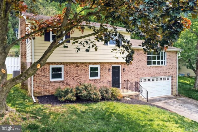 362 ALLEGHENY DR, York, PA 17402