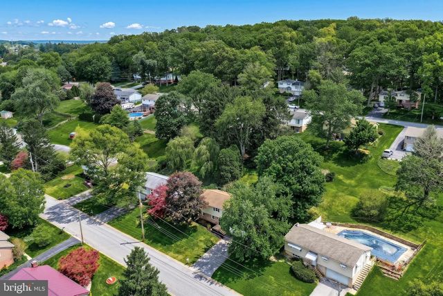 362 ALLEGHENY DR, York, PA 17402