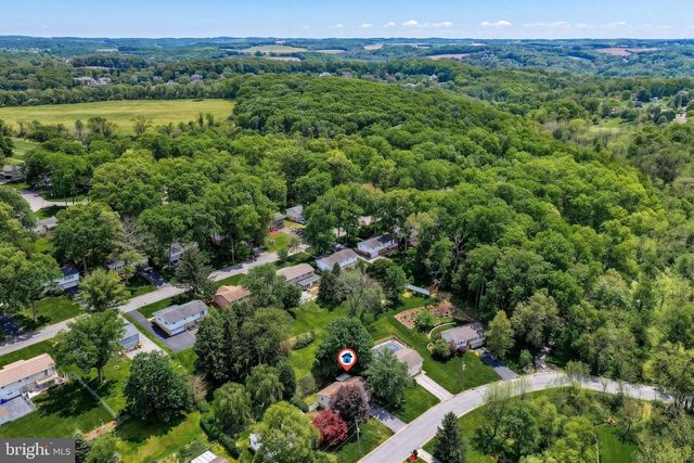 362 ALLEGHENY DR, York, PA 17402