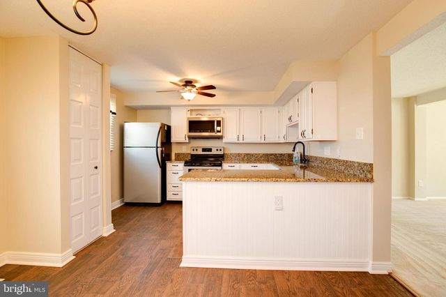 5250 SAINT GENEVIEVE PL, Alexandria, VA 22315