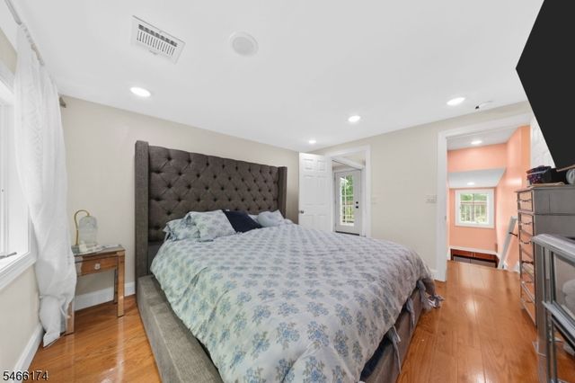 6 Hoover Rd, Jefferson Twp., NJ 07438