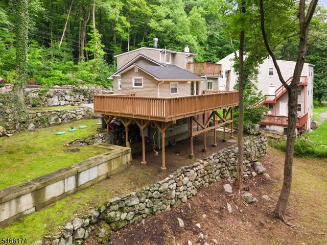 6 Hoover Rd, Jefferson Twp., NJ 07438