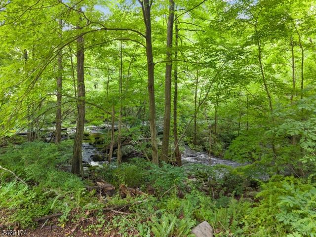 6 Hoover Rd, Jefferson Twp., NJ 07438