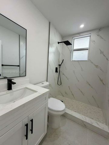 2425 SW 6th St 3, Miami, FL 33135