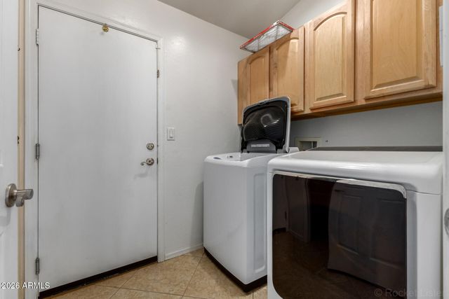 1322 E HARWELL Road, Phoenix, AZ 85042