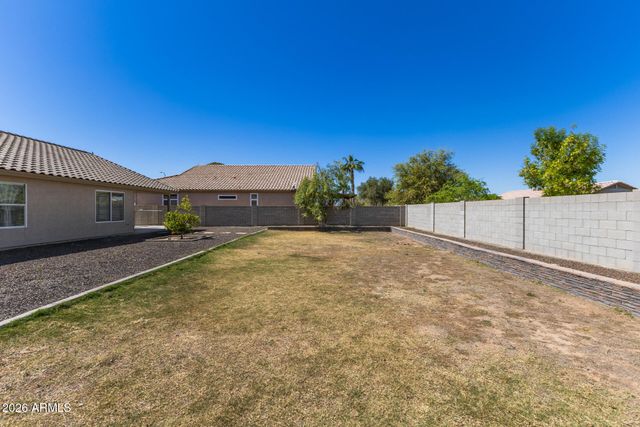 1322 E HARWELL Road, Phoenix, AZ 85042