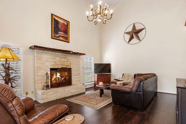 9139 N State Highway 94, Groveton, TX 75845