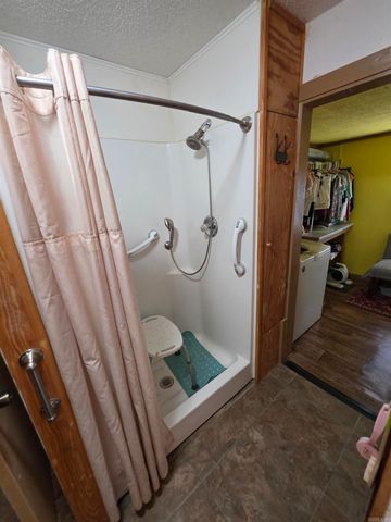 92 Liberty Valley Road, Bald Knob, AR 72010