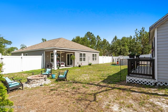405 Red Fox Street NW, Shallotte, NC 28470