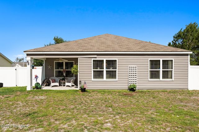 405 Red Fox Street NW, Shallotte, NC 28470
