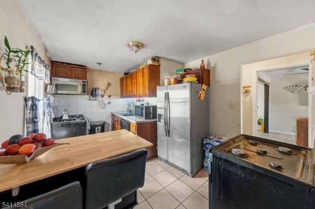 812 George St, Plainfield City, NJ 07062