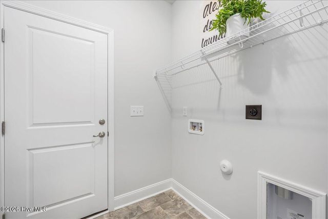 809 Hidden Bridge Drive, Jacksonville, NC 28546