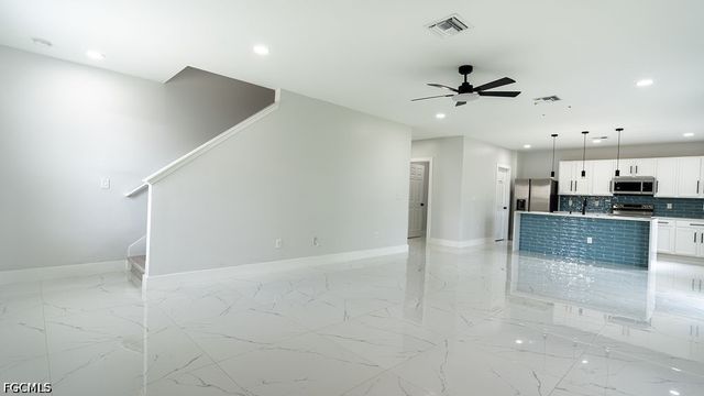 509 SW 27th TER, Cape Coral, FL 33914