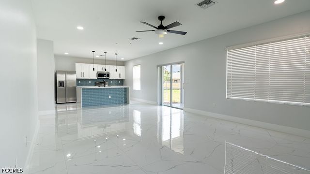 509 SW 27th TER, Cape Coral, FL 33914