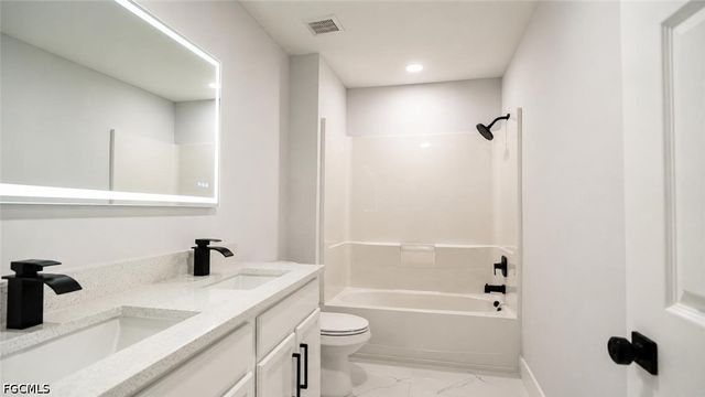 509 SW 27th TER, Cape Coral, FL 33914