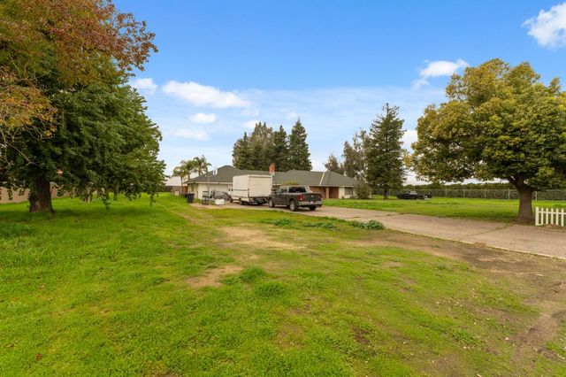 5517 S East Avenue, Fresno, CA 93725