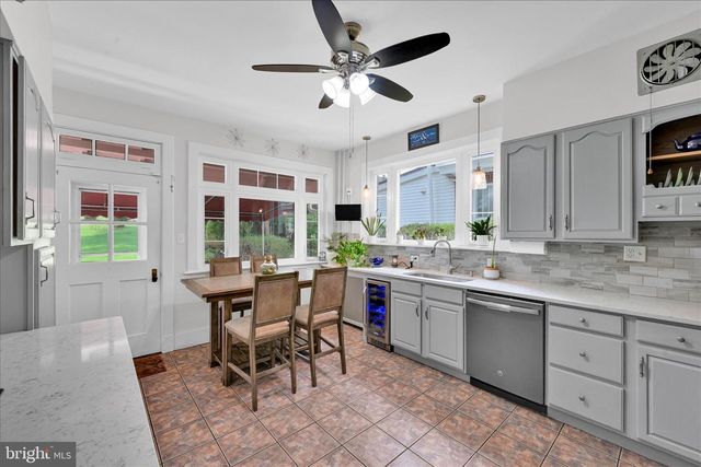 1911 MAHANTONGO ST, Pottsville, PA 17901