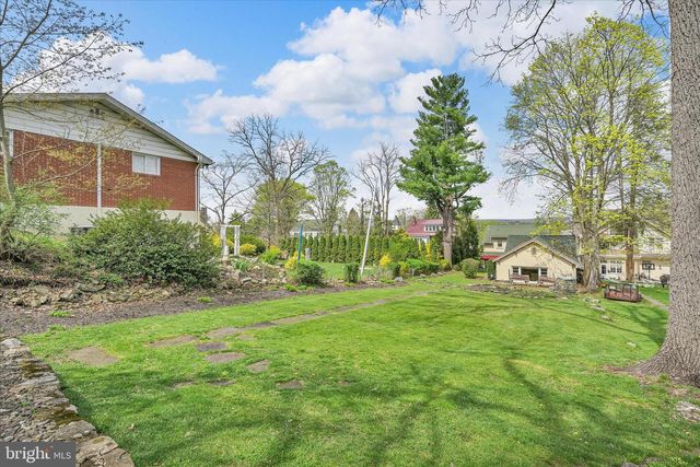 1911 MAHANTONGO ST, Pottsville, PA 17901