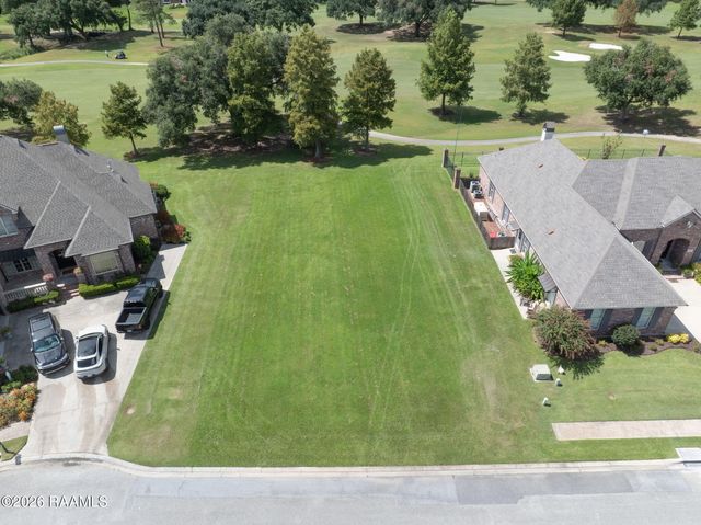 310 Shinnecock Hills Drive, Broussard, LA 70518