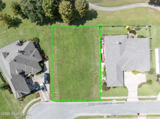 310 Shinnecock Hills Drive, Broussard, LA 70518