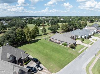 310 Shinnecock Hills Drive, Broussard, LA 70518