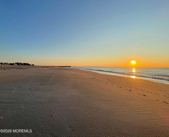 1126 Willoughby Lane, Point Pleasant, NJ 08742