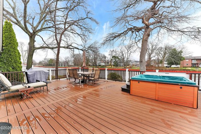 1126 Willoughby Lane, Point Pleasant, NJ 08742