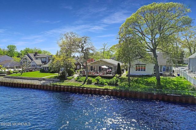 1126 Willoughby Lane, Point Pleasant, NJ 08742