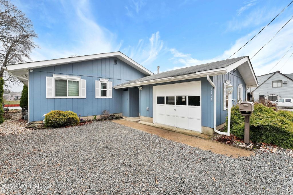 1126 Willoughby Lane, Point Pleasant, NJ 08742