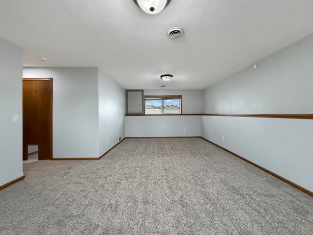 3208 11th St. SE, Minot, ND 58701