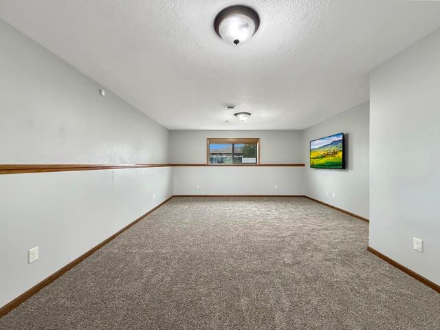 3208 11th St. SE, Minot, ND 58701
