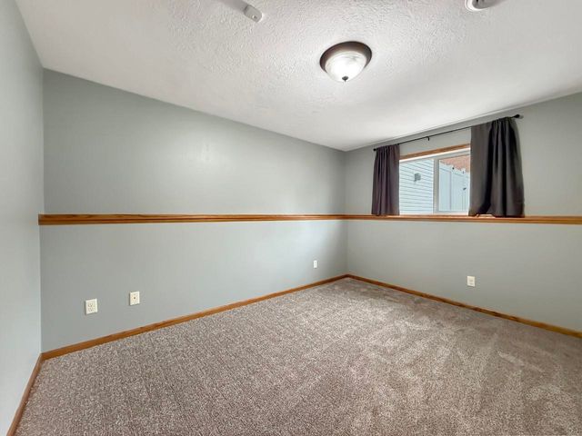 3208 11th St. SE, Minot, ND 58701