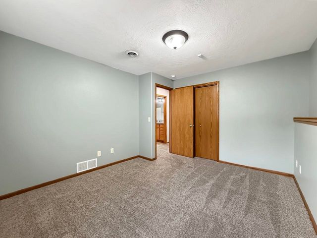 3208 11th St. SE, Minot, ND 58701