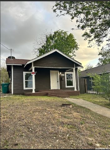 2650 E COMMERCE ST, San Antonio, TX 78203