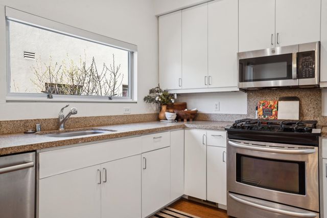 4067 Shafter Ave, Oakland, CA 94609